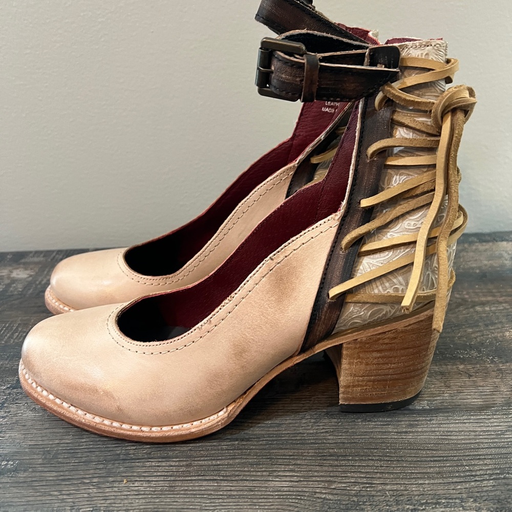 Freebird Stylish Cream Women's Shoes